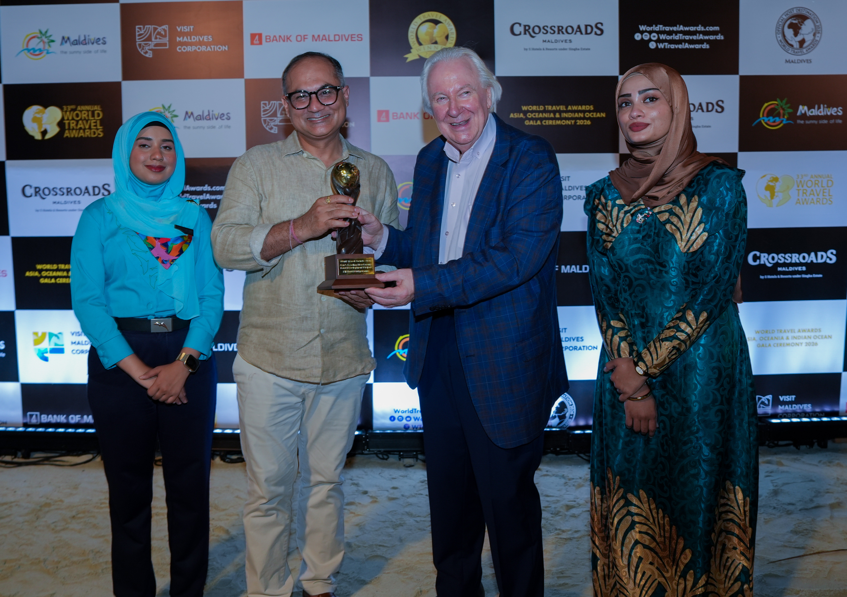 RHR SVP and BUGM, Barun Jolly with World Travel Awards founder
