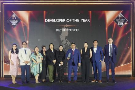 RLC Residences, led by OIC-General Manager Teddy Bernas (7th from left) won Developer of the Year at the Dot Property Philippines Awards 2025